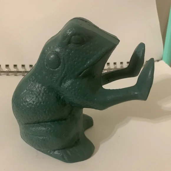 Vintage Cast Iron Frog Doorstop - Picture 2 of 7